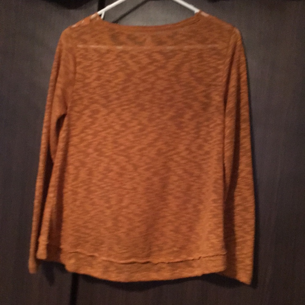 Embroidered top - Picture 2 of 5
